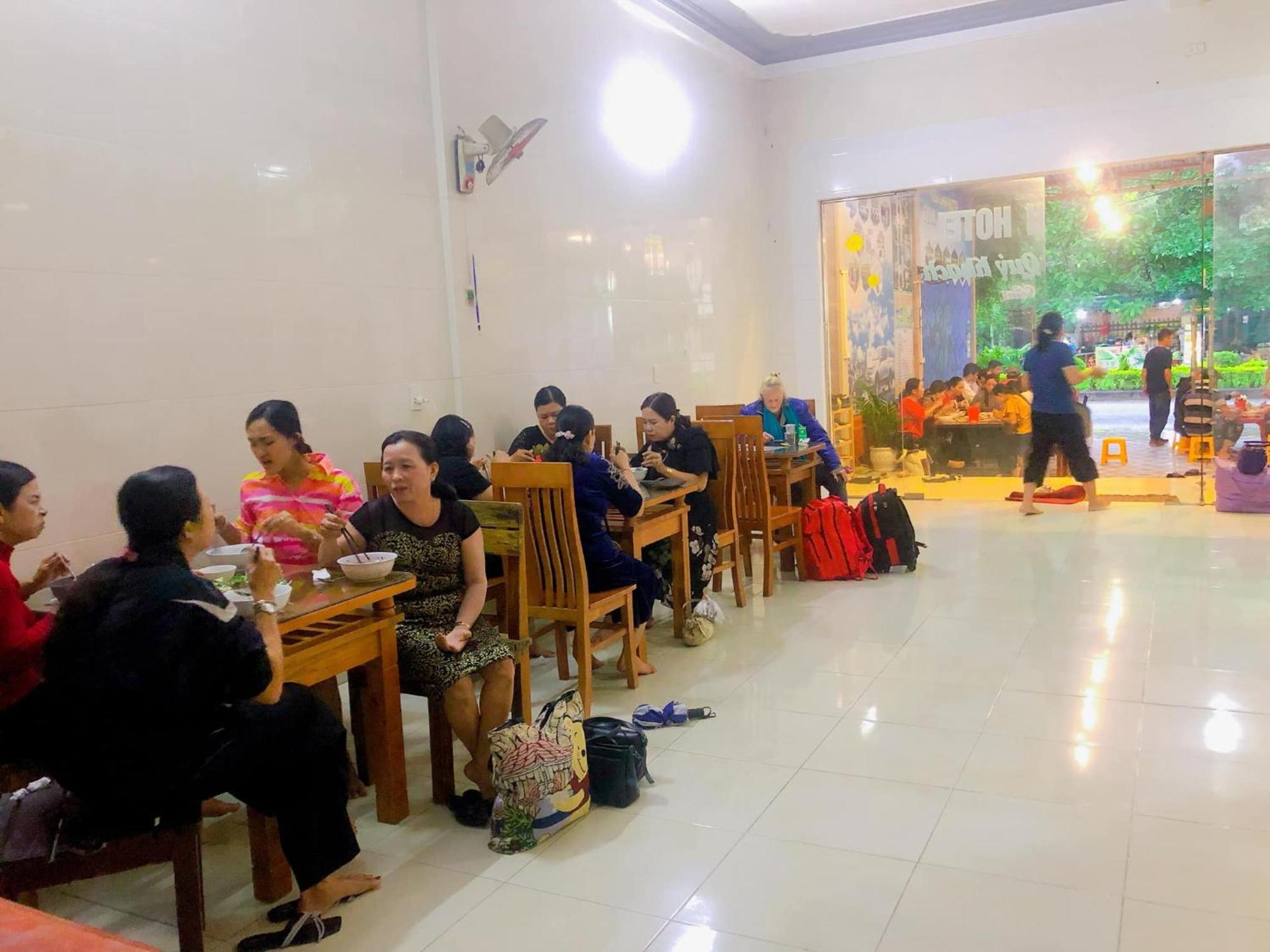 Nam Anh Hotel Φονγκ Να Εξωτερικό φωτογραφία